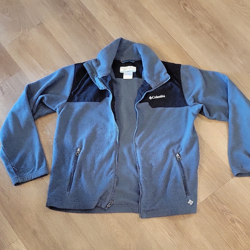 Columbia Blue/ Gray  and Black Fleece Jacket